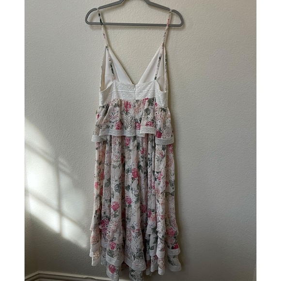 NWT GIANNI BINI | White Wedding Spring Floral Lace Tiered Midi Dress | Size 12 - Picture 7 of 13